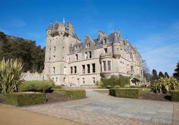 Dublin: Private Luxury Tour to Belfast and Giant's Causeway - Image 6