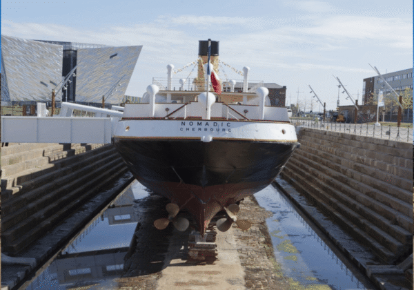 Dublin: Private Luxury Tour to Belfast and Giant's Causeway - Image 5