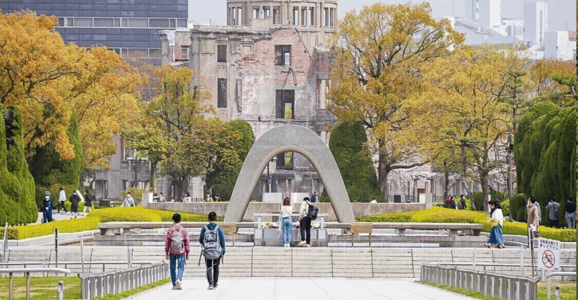 From Osaka/Kyoto: Hiroshima and Miyajima Private Tour